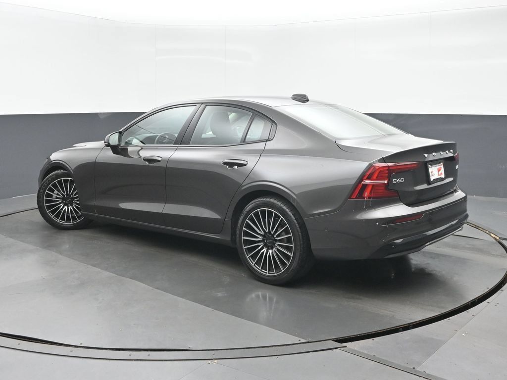 Used 2024 Volvo S60 B5 Plus AWD/4WD image 5
