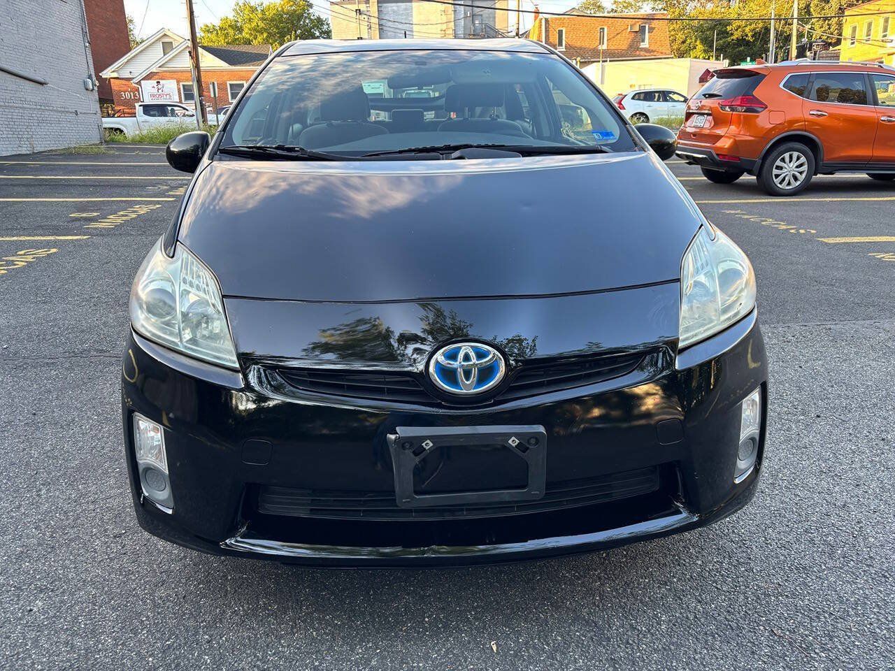 Used 2010 Toyota Prius Two w/ Preferred Accessory Pkg FWD image 2
