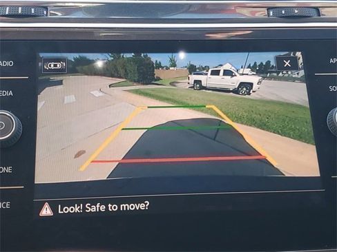 Used 2024 Volkswagen Tiguan Wolfsburg Edition image 22