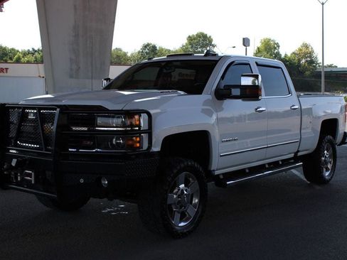Used 2016 Chevrolet Silverado 2500 LTZ w/ Duramax Plus Package AWD/4WD image 2