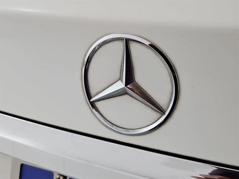 Used 2018 Mercedes-Benz GLA 250 4MATIC image 11