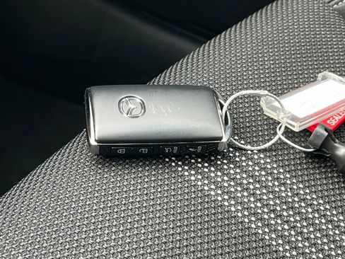 Used 2025 MAZDA CX-50 AWD 2.5 S w/ Premium Package image 21