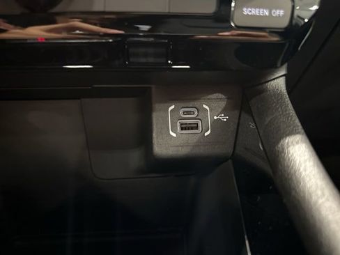 New 2025 Jeep Compass Limited w/ Sun & Sound Group image 22