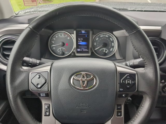 Used 2018 Toyota Tacoma SR5 RWD image 29