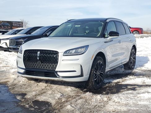 New 2026 Lincoln Corsair Premiere image 2