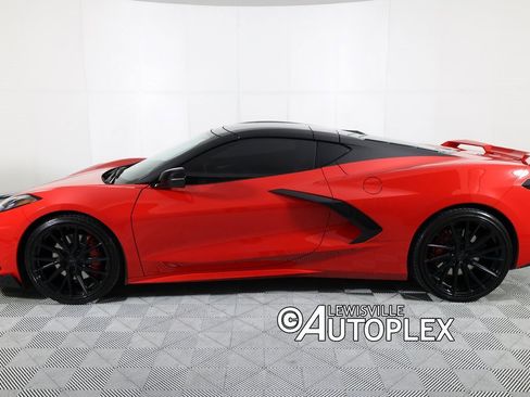 Used 2020 Chevrolet Corvette Stingray w/ 2LT Preferred Equipment Group image 8