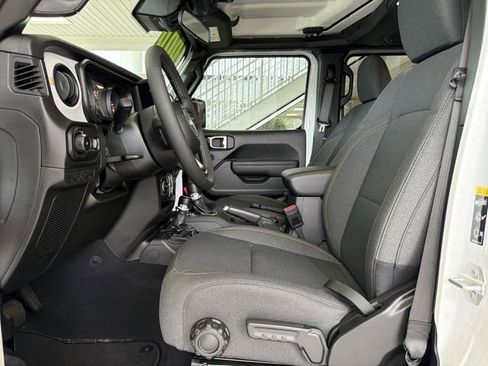 New 2025 Jeep Wrangler Sport S image 9