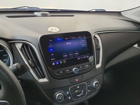 Used 2019 Chevrolet Malibu LS FWD image 19