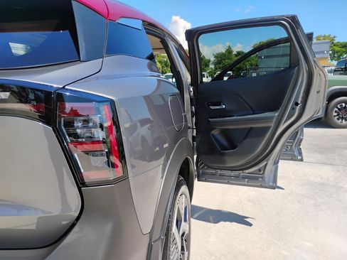 Used 2025 Nissan Kicks SV w/ SV Premium Package FWD image 42