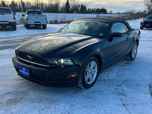 Used 2014 Ford Mustang Convertible w/ Equipment Group 102A image 7