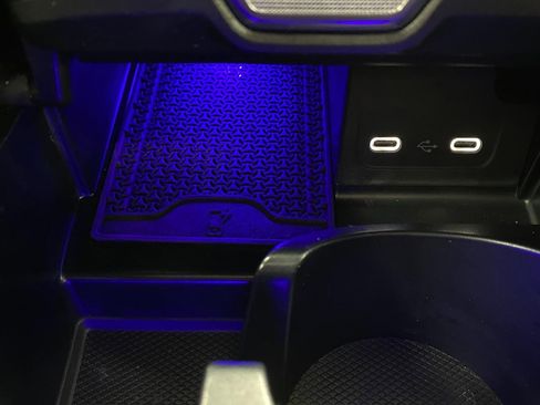 Certified 2025 Mercedes-Benz C 300 4MATIC Sedan image 24