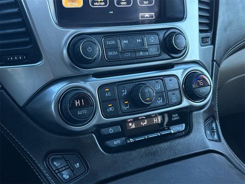 Used 2020 Chevrolet Suburban Premier image 34