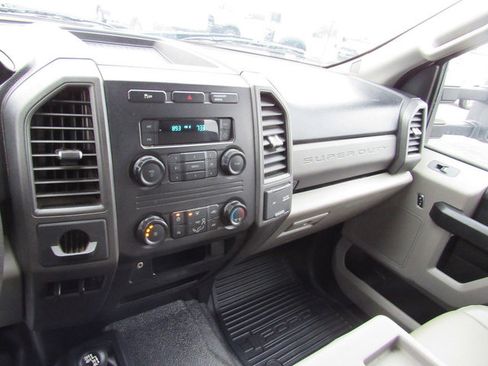 Used 2017 Ford F450 XL w/ Power Equipment Group AWD/4WD image 44