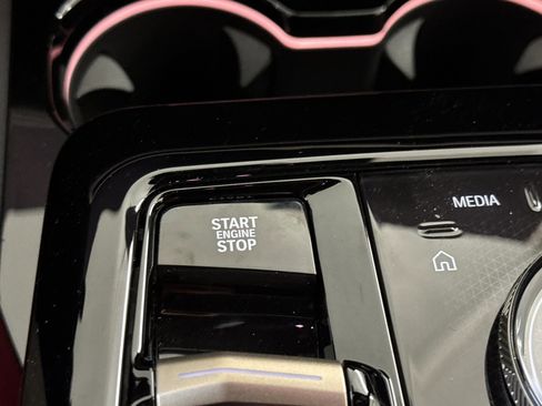 Used 2026 BMW 530i w/ M Sport Package image 18