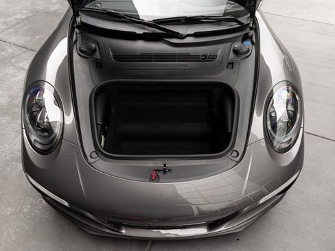 Certified 2018 Porsche 911 Carrera image 39