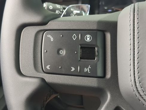 New 2026 Land Rover Defender 110 OCTA AWD/4WD image 25