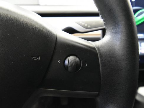 Used 2020 Tesla Model 3 Standard Range Plus image 15