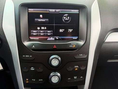 Used 2013 Ford Explorer XLT image 17