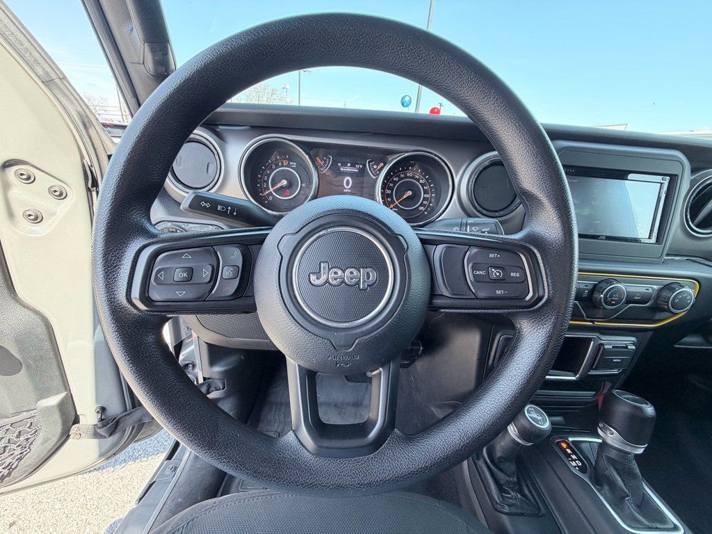 Used 2021 Jeep Gladiator Sport AWD/4WD image 12