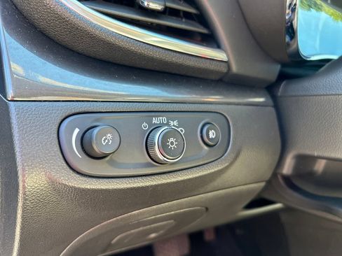 Used 2018 Buick Encore Preferred AWD/4WD image 20