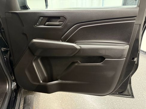 Used 2023 Chevrolet Colorado Trail Boss w/ Advanced Trailering Package AWD/4WD image 7