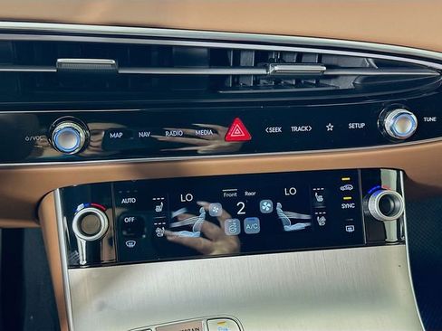 New 2026 Genesis GV70 2.5T Advanced image 14