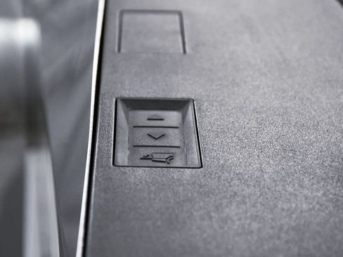 Used 2025 Tesla Cybertruck AWD Crew Cab image 85