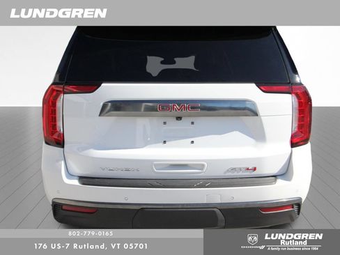 Used 2023 GMC Yukon XL AT4 AWD/4WD image 8