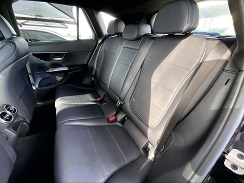 Used 2025 Mercedes-Benz GLC 300 image 20