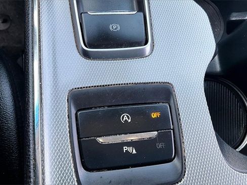 Used 2022 Ford Edge Titanium image 15