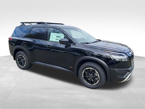 New 2025 Nissan Pathfinder Rock Creek image 8