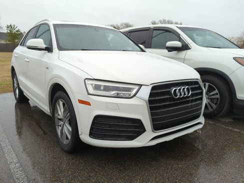 Used 2018 Audi Q3 2.0T Premium Plus w/ Premium Plus Package image 2