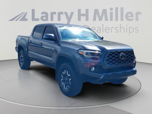 Used 2023 Toyota Tacoma TRD Off-Road w/ Technology Package AWD/4WD image 7