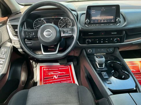 Used 2021 Nissan Rogue S image 16