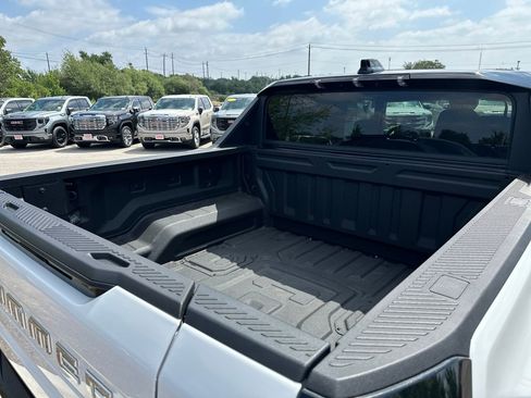 Used 2026 GMC Hummer EV 4x4 Crew Cab image 40