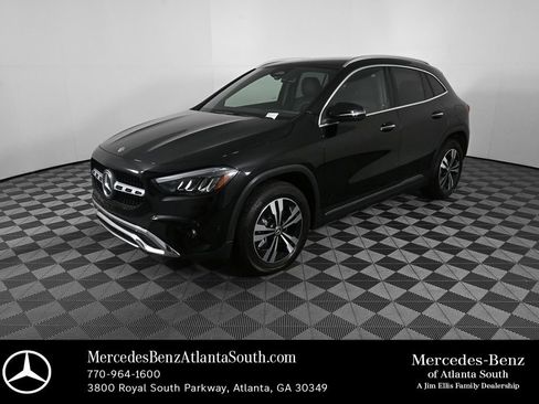 Certified 2026 Mercedes-Benz GLA 250 image 1