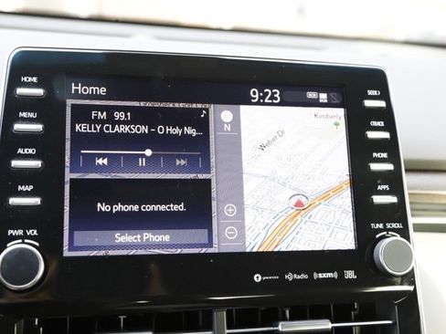 Used 2021 Toyota Avalon Limited image 25