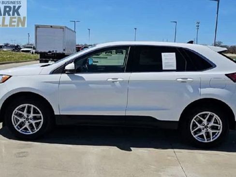 Used 2023 Ford Edge SEL w/ Cargo Accessory Package image 5