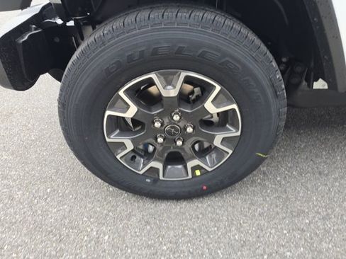 New 2026 Jeep Gladiator Sport image 8