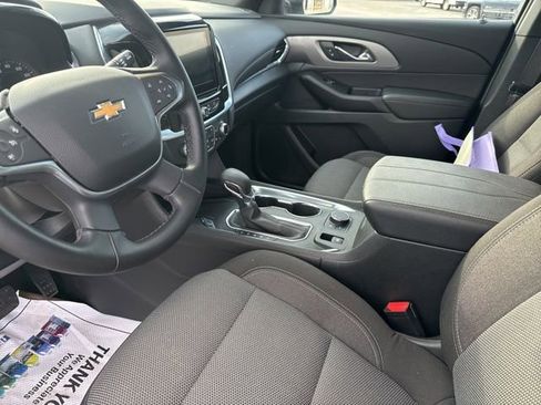 Used 2023 Chevrolet Traverse LT image 20