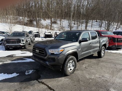 Used 2023 Toyota Tacoma SR image 6