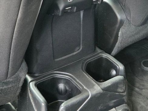Used 2022 Jeep Wrangler Unlimited Sport AWD/4WD image 14
