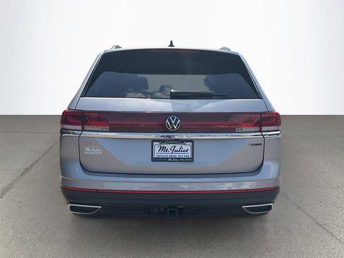 Used 2024 Volkswagen Atlas SE image 6