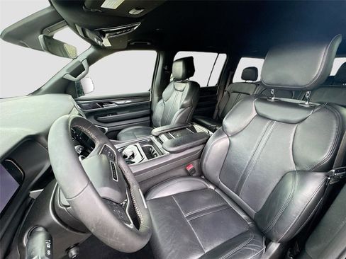 Used 2022 Jeep Wagoneer Series I image 22