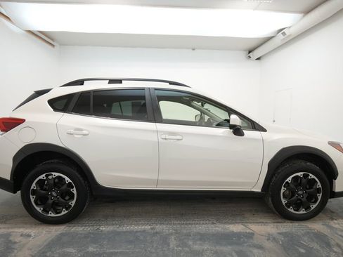 Used 2023 Subaru Crosstrek 2.0i Premium image 10