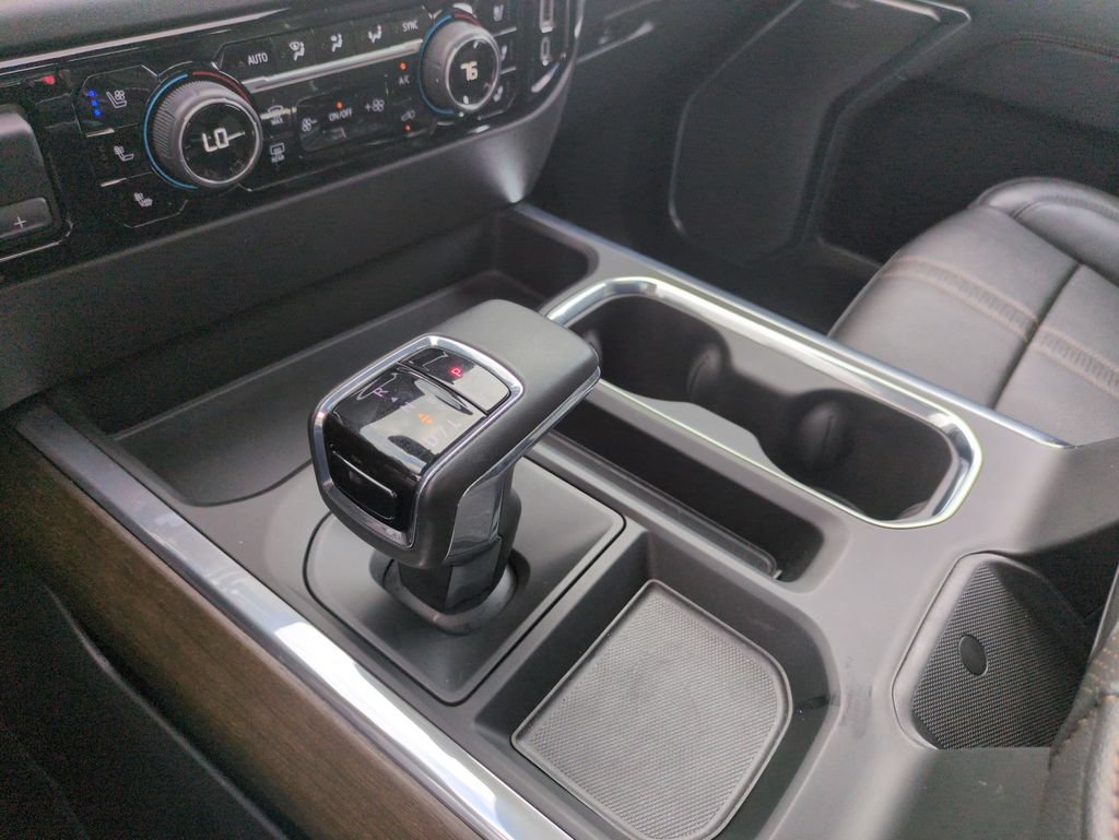 Used 2025 Chevrolet Silverado 1500 High Country w/ High Country Premium Package AWD/4WD image 24