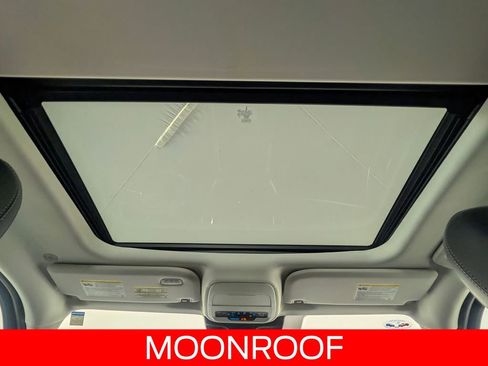 Certified 2025 Ford Expedition Platinum image 19