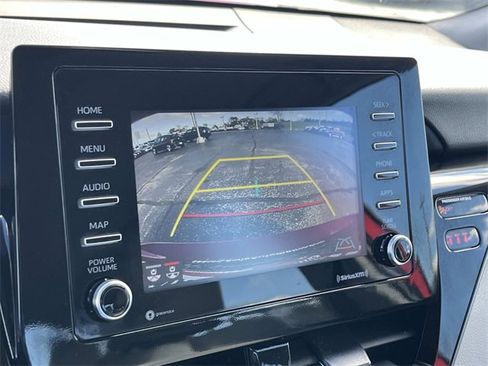 Used 2024 Toyota Camry SE image 31