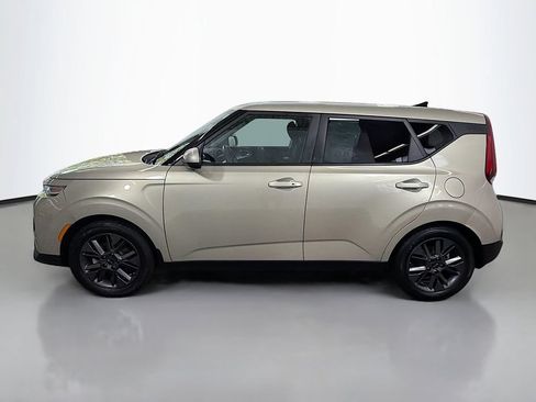 Used 2020 Kia Soul EX FWD image 6