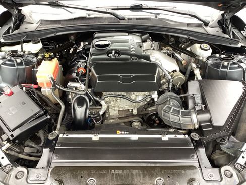 Used 2019 Chevrolet Camaro LT image 22